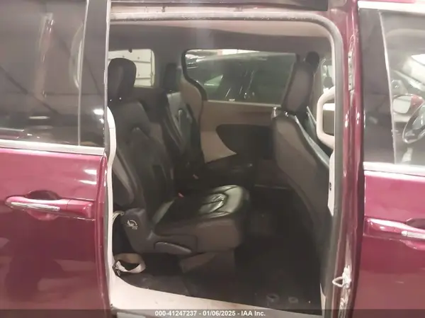 2C4RC1BG2HR533838 2017 CHRYSLER PACIFICA - Image 8