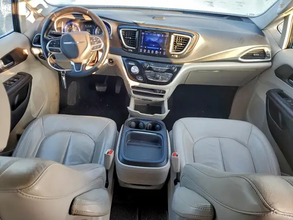 2C4RC1BG2HR534424 2017 CHRYSLER PACIFICA - Image 8
