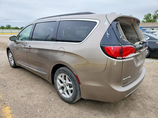 2C4RC1BG2HR535928 2017 CHRYSLER PACIFICA - Image 2