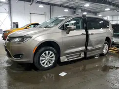 2C4RC1BG2HR536237 2017 CHRYSLER PACIFICA