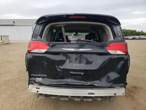 2017 CHRYSLER PACIFICA auction photo 6