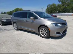 2C4RC1BG2HR536528 2017 CHRYSLER PACIFICA