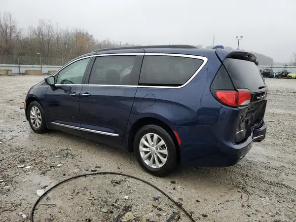 2C4RC1BG2HR537016 2017 CHRYSLER PACIFICA - Image 2