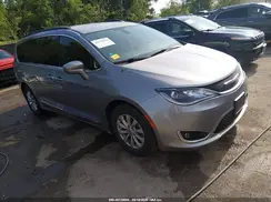 2C4RC1BG2HR540224 2017 CHRYSLER PACIFICA