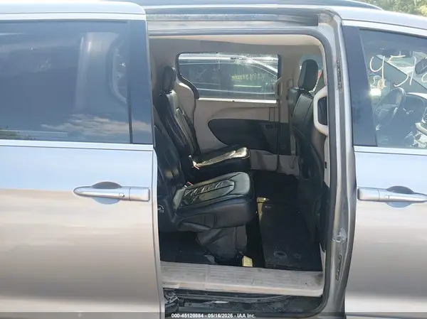 2C4RC1BG2HR540224 2017 CHRYSLER PACIFICA - Image 8