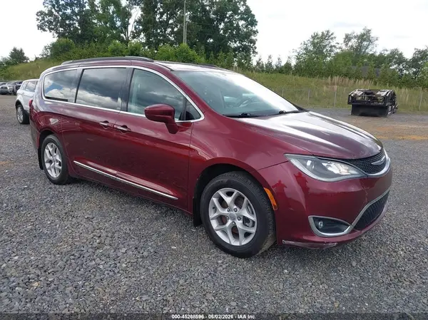 2C4RC1BG2HR541857 2017 CHRYSLER PACIFICA - Image 1