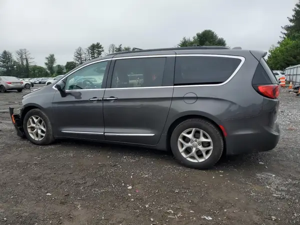 2C4RC1BG2HR552065 2017 CHRYSLER PACIFICA - Image 2