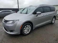 2C4RC1BG2HR552731 2017 CHRYSLER PACIFICA