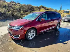 2C4RC1BG2HR553667 2017 CHRYSLER PACIFICA