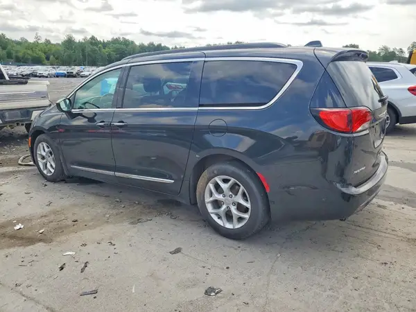 2C4RC1BG2HR560621 2017 CHRYSLER PACIFICA - Image 2