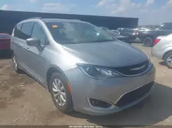 2C4RC1BG2HR569352 2017 CHRYSLER PACIFICA