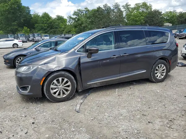 2C4RC1BG2HR576205 2017 CHRYSLER PACIFICA - Image 1