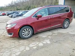 2C4RC1BG2HR576916 2017 CHRYSLER PACIFICA