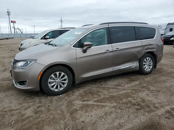 2C4RC1BG2HR579623 2017 CHRYSLER PACIFICA - Image 1