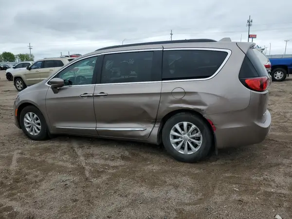 2C4RC1BG2HR579623 2017 CHRYSLER PACIFICA - Image 2