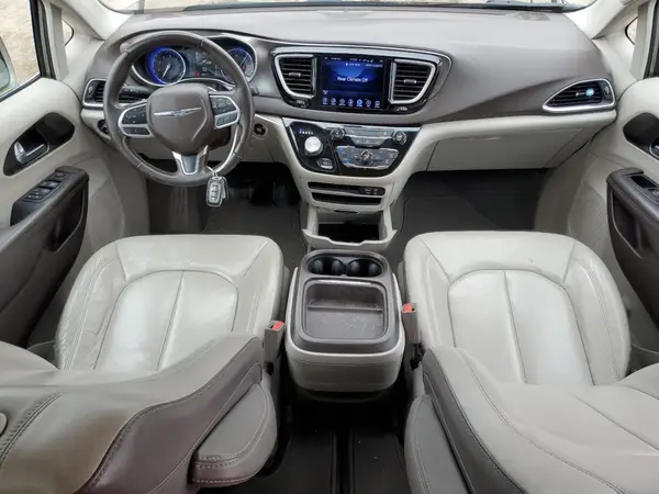 2C4RC1BG2HR579623 2017 CHRYSLER PACIFICA - Image 8