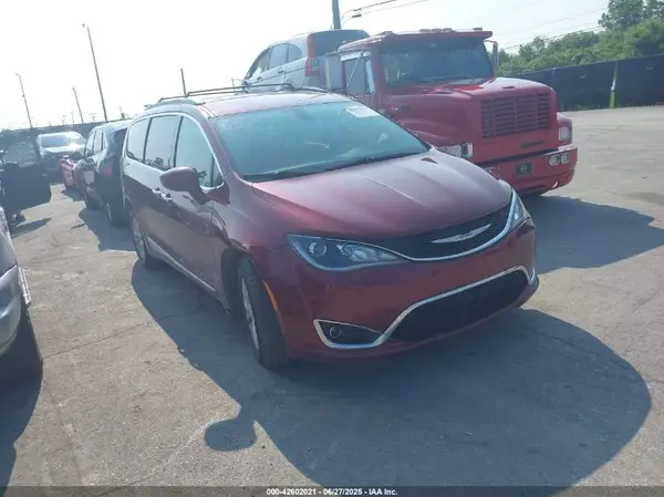2C4RC1BG2HR593960 2017 CHRYSLER PACIFICA - Image 1