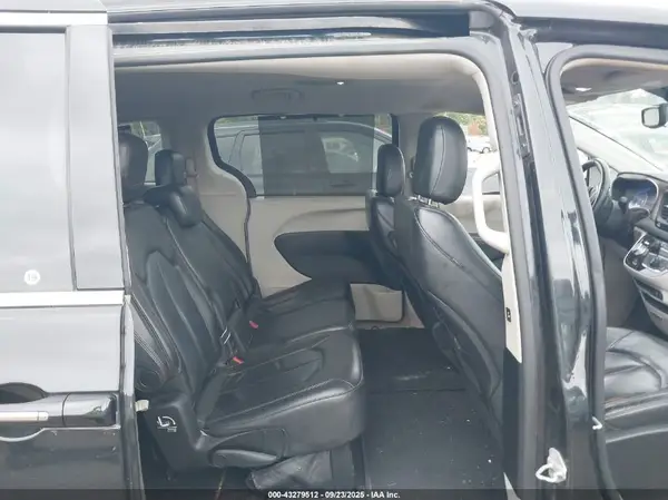 2C4RC1BG2HR594588 2017 CHRYSLER PACIFICA - Image 8