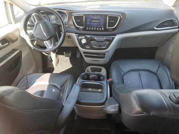 2C4RC1BG2HR598950 2017 CHRYSLER PACIFICA - Image 8