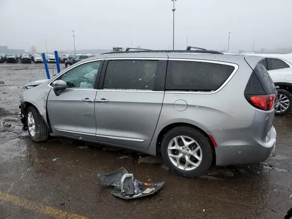 2C4RC1BG2HR607887 2017 CHRYSLER PACIFICA - Image 2