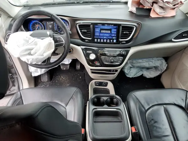 2C4RC1BG2HR607887 2017 CHRYSLER PACIFICA - Image 8