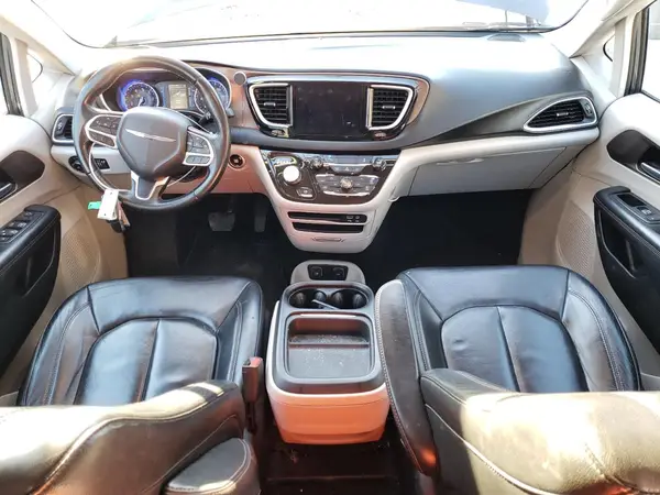 2C4RC1BG2HR608053 2017 CHRYSLER PACIFICA - Image 8