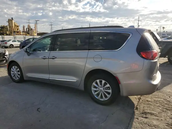 2C4RC1BG2HR609364 2017 CHRYSLER PACIFICA - Image 2