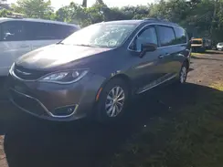 2C4RC1BG2HR613205 2017 CHRYSLER PACIFICA
