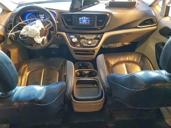 2C4RC1BG2HR613379 2017 CHRYSLER PACIFICA - Image 8