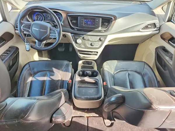 2C4RC1BG2HR642297 2017 CHRYSLER PACIFICA - Image 8