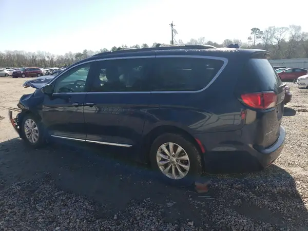 2C4RC1BG2HR654174 2017 CHRYSLER PACIFICA - Image 2