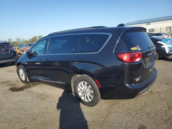 2C4RC1BG2HR661481 2017 CHRYSLER PACIFICA - Image 2