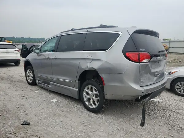 2C4RC1BG2HR668687 2017 CHRYSLER PACIFICA - Image 2
