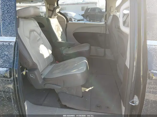 2C4RC1BG2HR688471 2017 CHRYSLER PACIFICA - Image 8