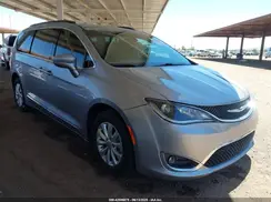 2C4RC1BG2HR702336 2017 CHRYSLER PACIFICA
