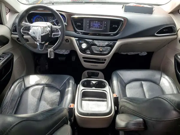 2C4RC1BG2HR702515 2017 CHRYSLER PACIFICA - Image 8