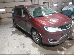 2C4RC1BG2HR703826 2017 CHRYSLER PACIFICA
