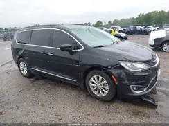 2C4RC1BG2HR710632 2017 CHRYSLER PACIFICA