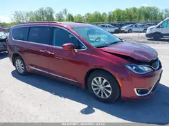 2C4RC1BG2HR743727 2017 CHRYSLER PACIFICA