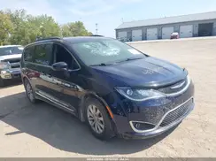 2C4RC1BG2HR743744 2017 CHRYSLER PACIFICA