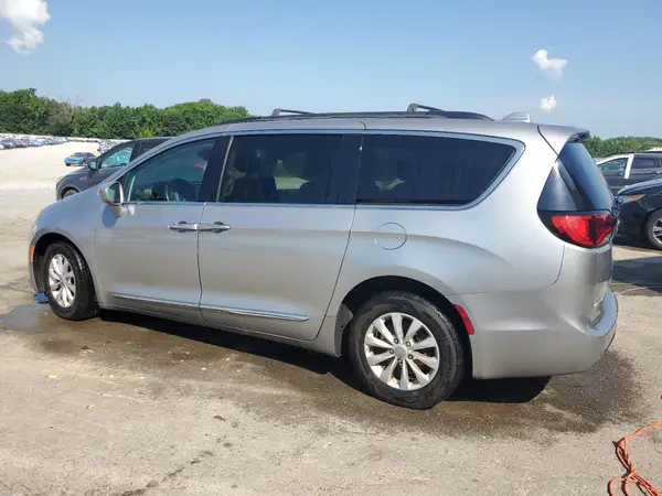 2C4RC1BG2HR745378 2017 CHRYSLER PACIFICA - Image 2