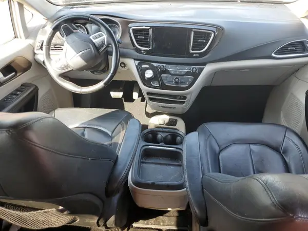 2C4RC1BG2HR745378 2017 CHRYSLER PACIFICA - Image 8