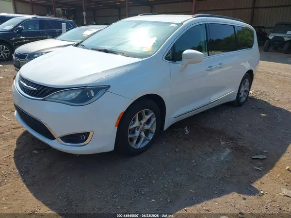 2C4RC1BG2HR748572 2017 CHRYSLER PACIFICA - Image 2