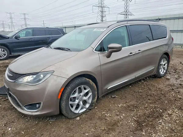 2C4RC1BG2HR752749 2017 CHRYSLER PACIFICA - Image 1