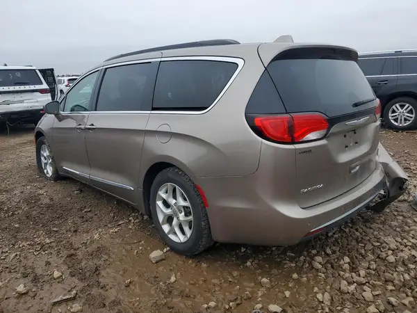 2C4RC1BG2HR752749 2017 CHRYSLER PACIFICA - Image 2