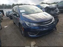 2C4RC1BG2HR771592 2017 CHRYSLER PACIFICA