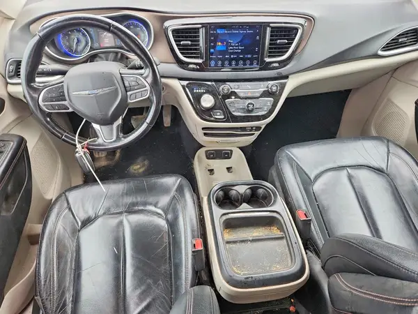 2C4RC1BG2HR777117 2017 CHRYSLER PACIFICA - Image 8