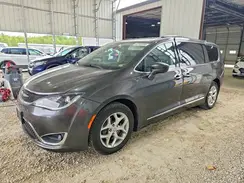 2C4RC1BG2HR785136 2017 CHRYSLER PACIFICA