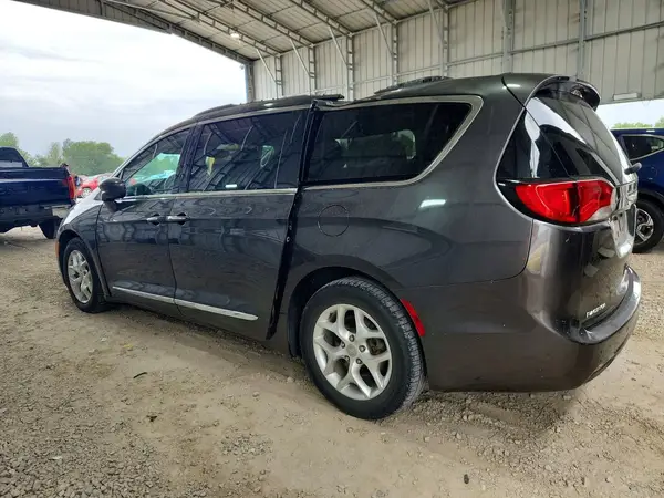2C4RC1BG2HR785136 2017 CHRYSLER PACIFICA - Image 2