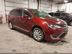 2C4RC1BG2HR795519 2017 CHRYSLER PACIFICA